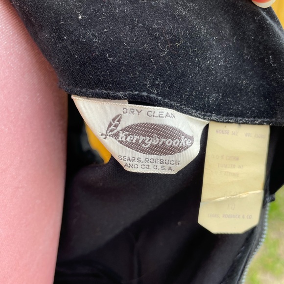 Vintage Kerrybrooke Black Velvet Dress with Rosette Detail 50s 60s - Picture 5 of 6